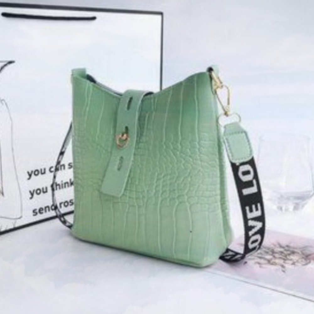 New Ladies Crocodile bucket bag Green 240